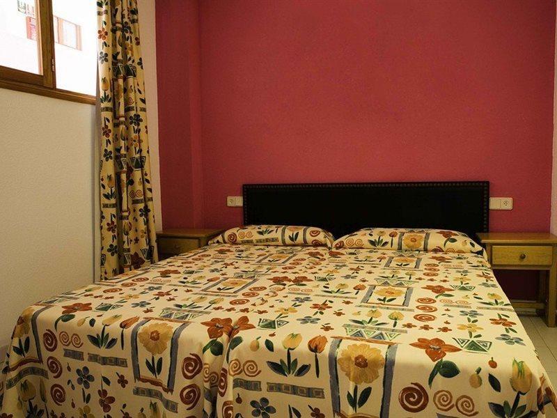 Bh Mallorca Apartments Magaluf  Bagian luar foto